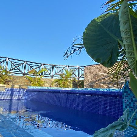 Hotel Suites La Roca Cancun Exterior photo