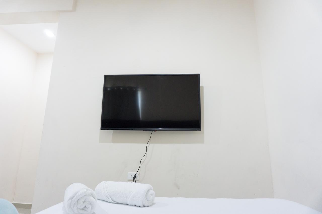 Hotel Suites La Roca Cancun Exterior photo